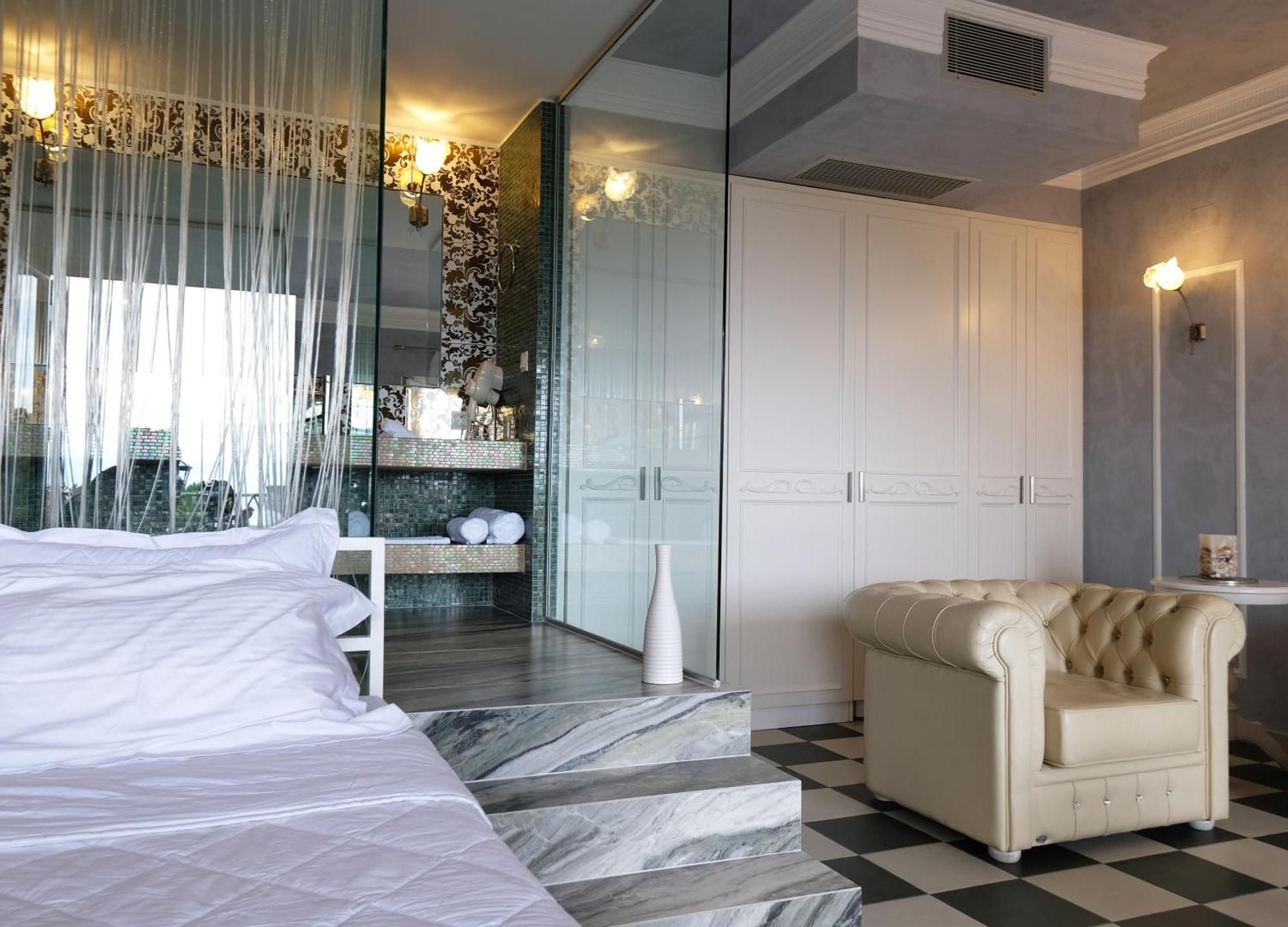Irida Boutique Hotel ปาร์กา ภายนอก รูปภาพ