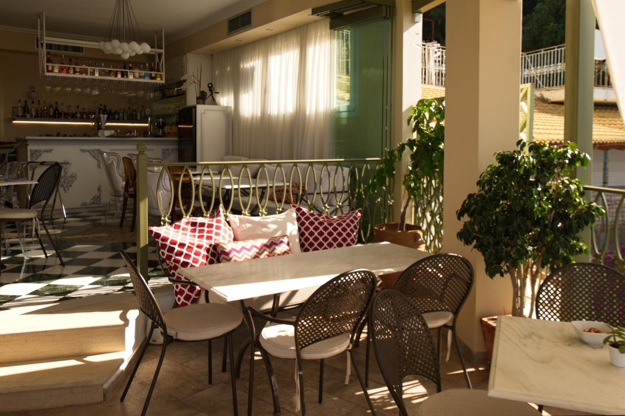 Irida Boutique Hotel ปาร์กา ภายนอก รูปภาพ